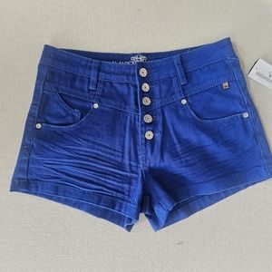 NEW WINDSOR SHORTS